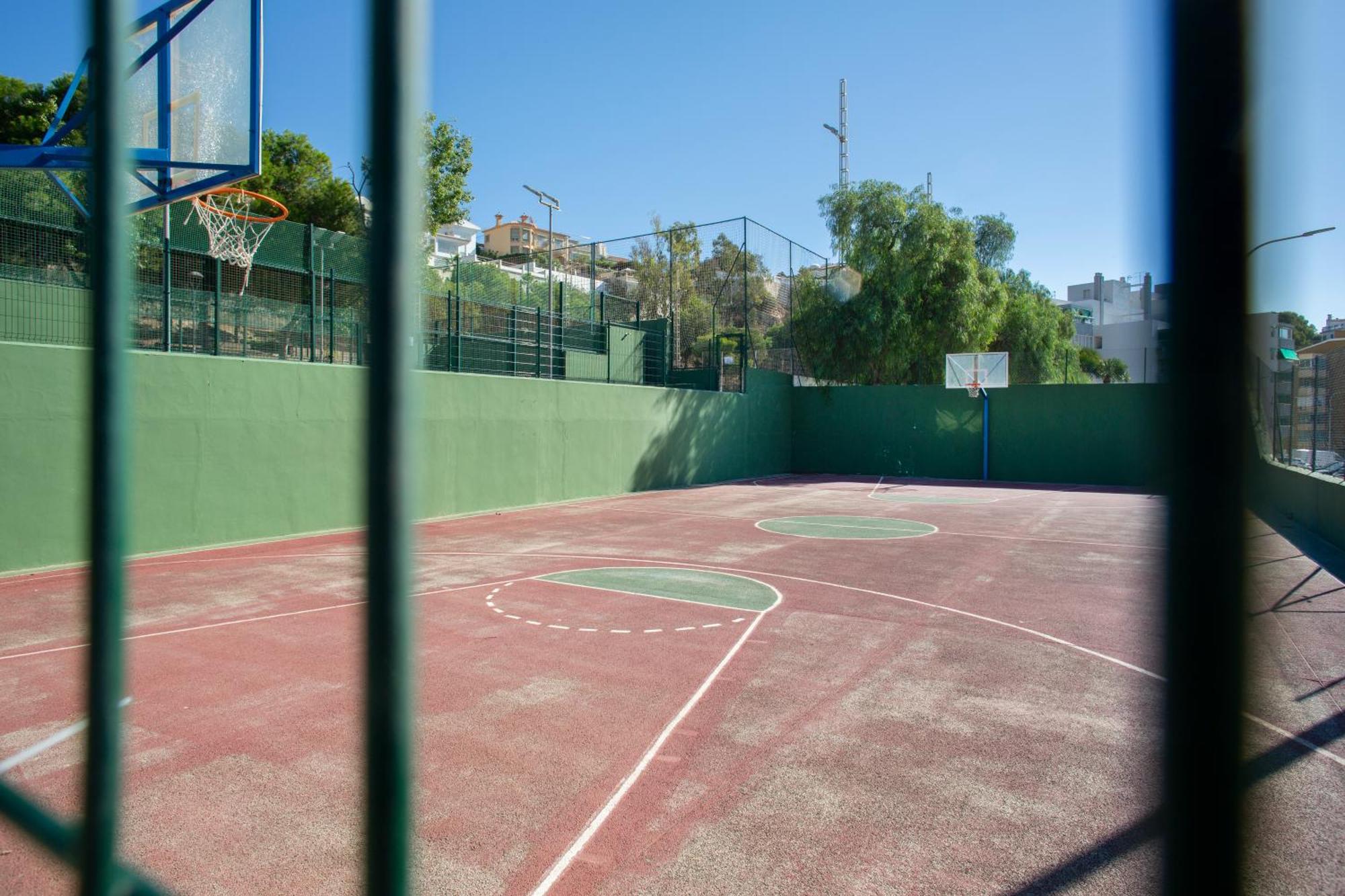 Bajo En Primera Linea - Cala Del Moral, Urbanizacion Calaflores La Cala Del Moral Экстерьер фото